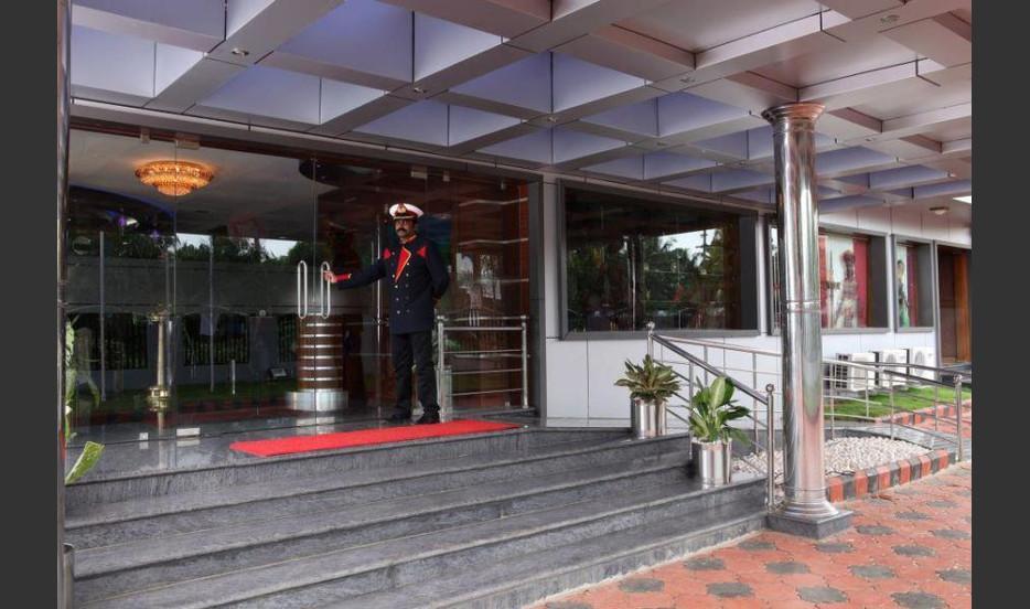 Nila Residency Hotel Shoranur Exterior foto